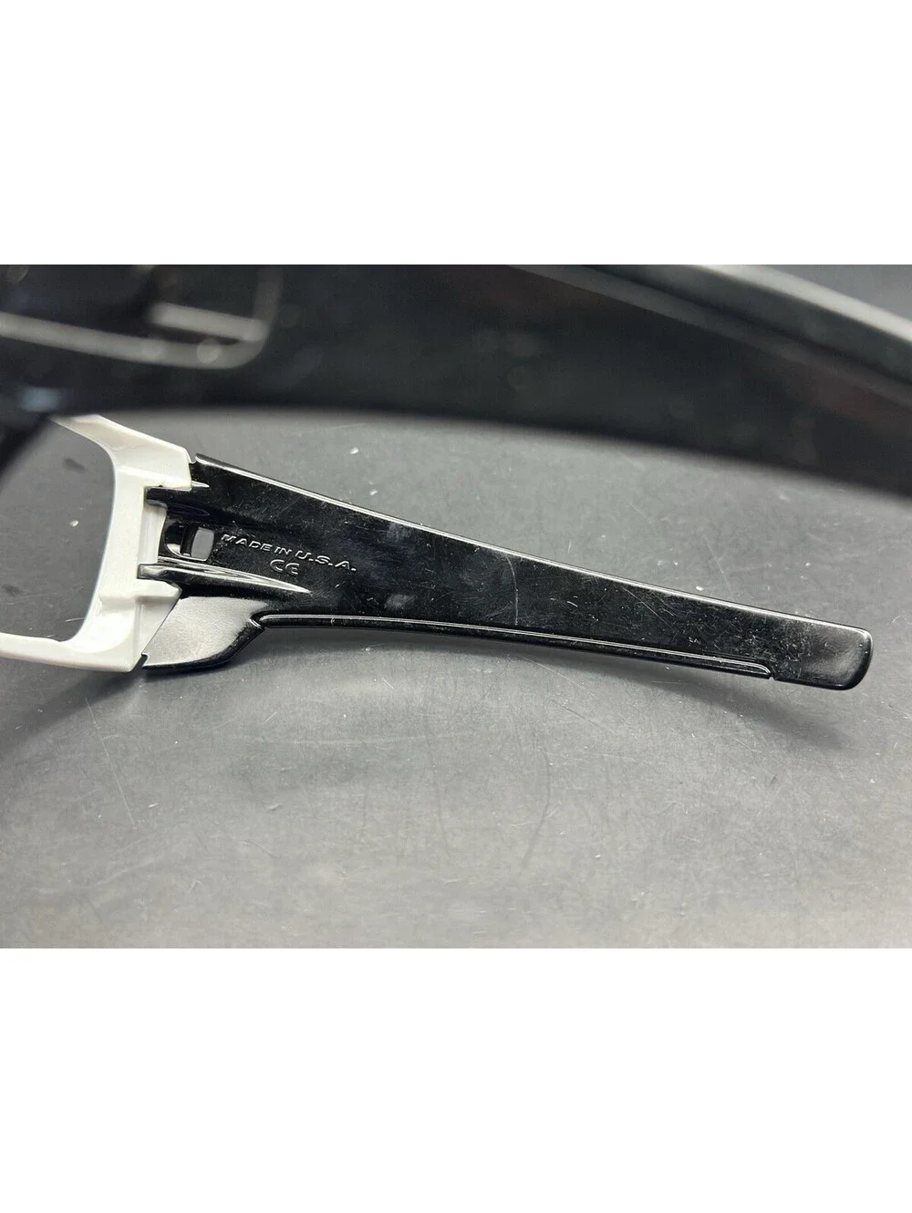 Oakley Batwolf Polished White/Black Frame